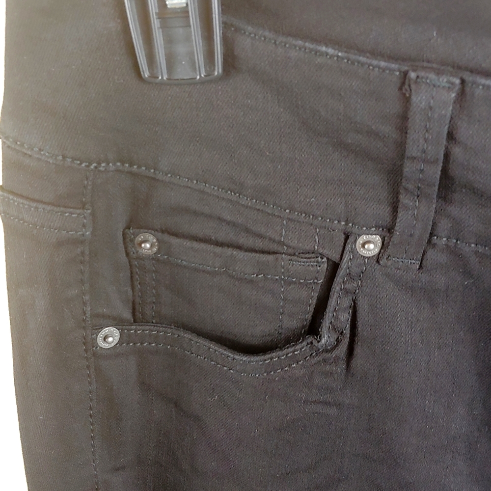 Torrid premium cropped jegging black jeans distressed raw hem size 16 - Picture 5 of 16